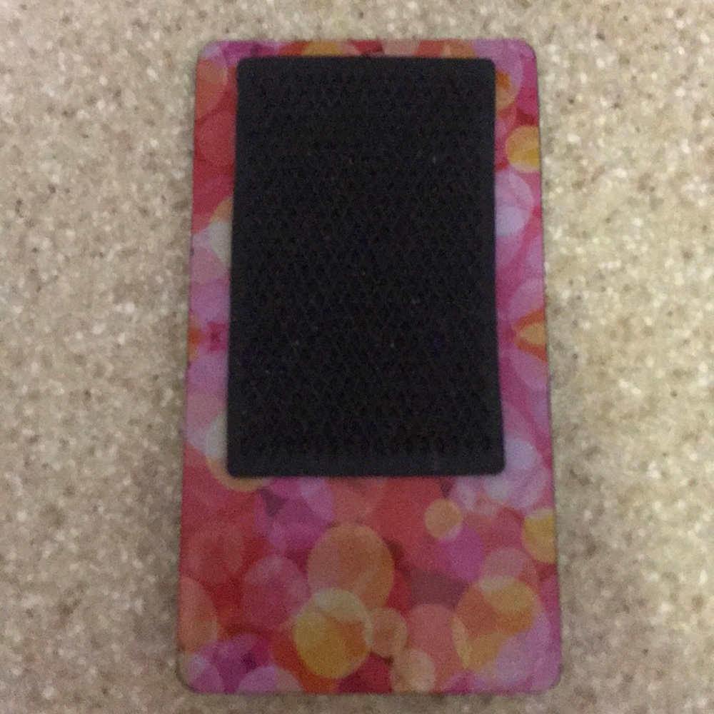 Phone lounge (cell phone holder)